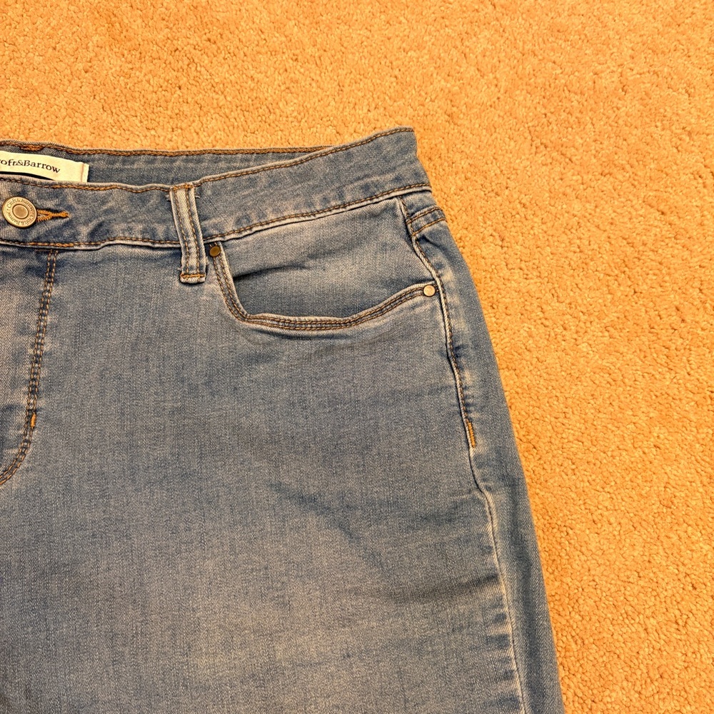 Croft Barrow Bermuda Blue Denim Jean Shorts Womens Size 18 Light Wash Stretch - Picture 7 of 8